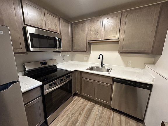 2nd image of 3714 W Central Ave APT 3
