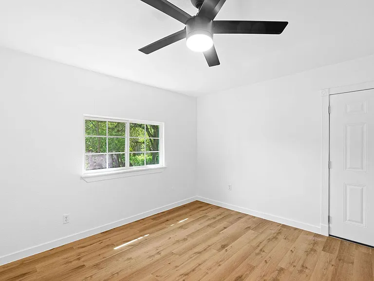 5807 Mayo Dr — Photo 14