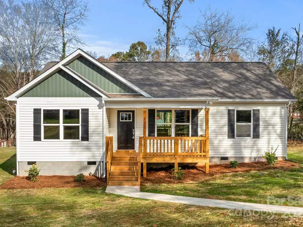 135 Orchard St, Forest City, NC 28043