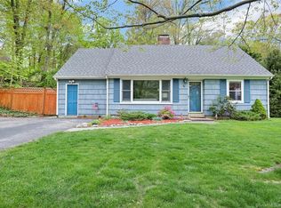 46 Clover Hill Dr, Stamford, CT 06902