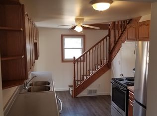 208 11th St, Marion, IA 52302