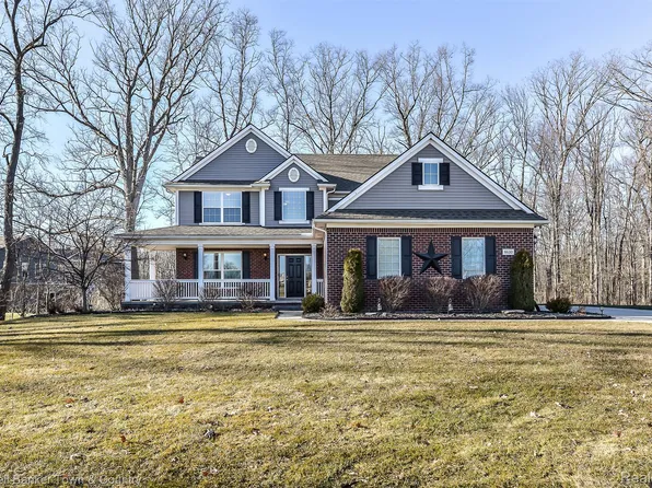 8630 Giovanni Ct, Howell, MI 48855