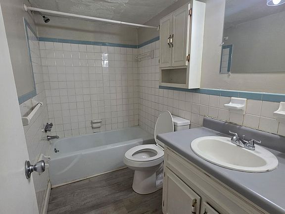 5th image of 716 Townside Rd SW APT 4