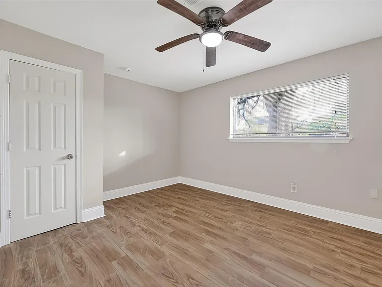 11107 Cedarview Ln — Photo 24