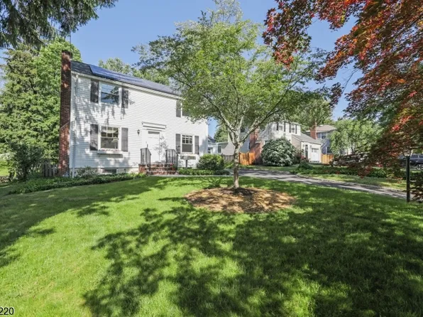 59 Maple St, New Providence Boro, NJ 07974