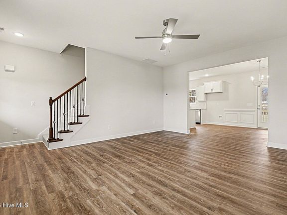 3rd image of 187 Tuskeegee Drive