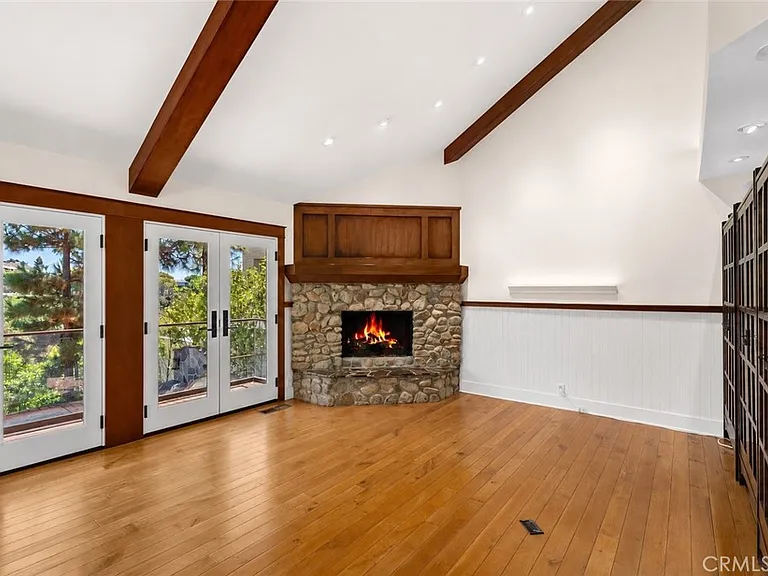 624 Poppy Ave — Photo 6