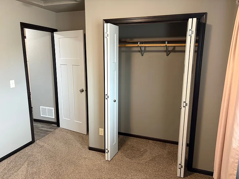 1247 Juneau Dr — Photo 10