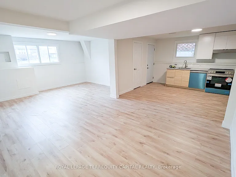 34 McConkey Pl #LOWER — Photo 6