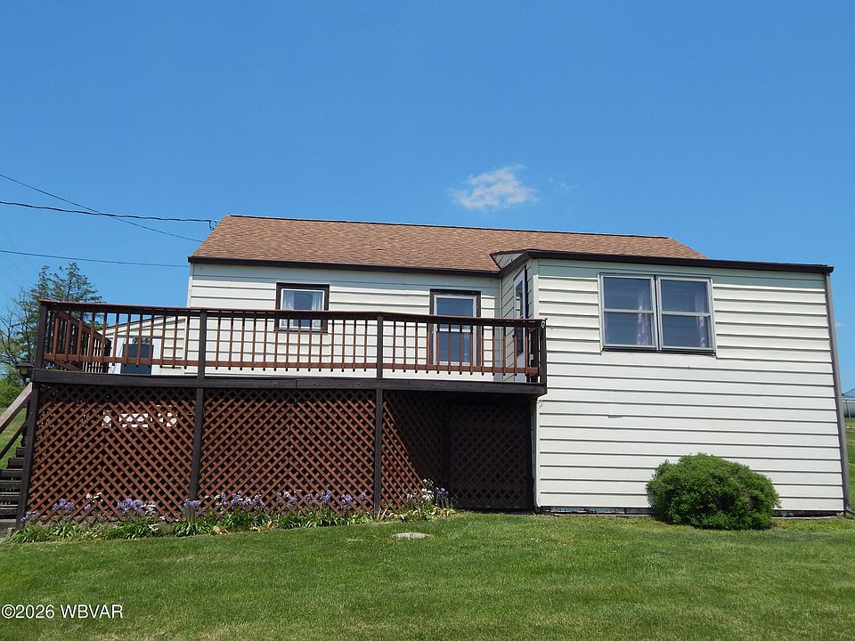 1st image of 715 Village Rd