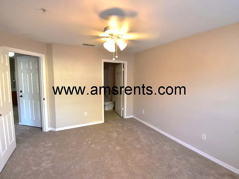 4601 Yellowgold Rd W #8-102 — Photo 26