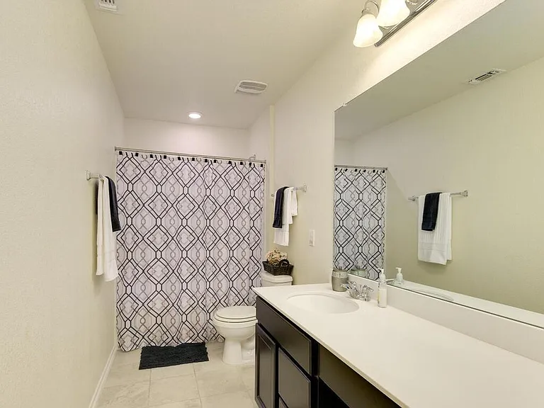 1304 Decatur Ct — Photo 22