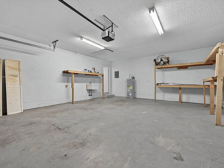 3 Neptune Dr — Photo 37