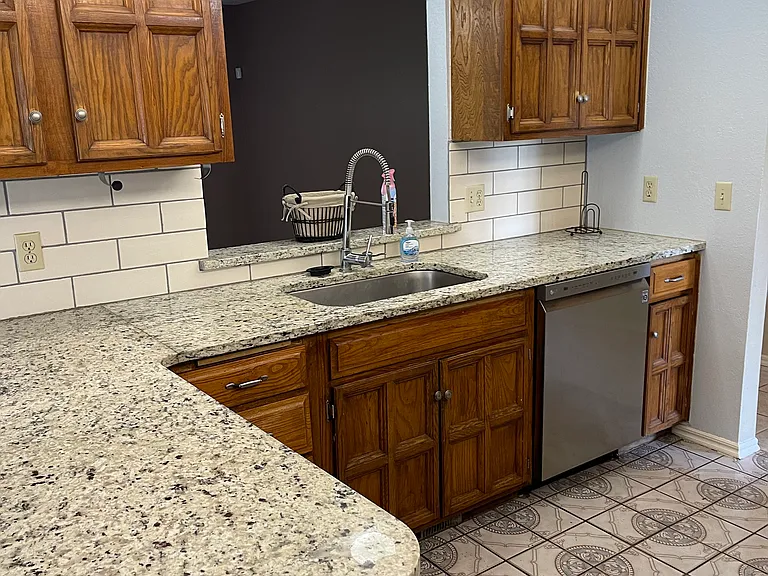 800 N Parkview Cir — Photo 5