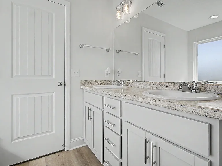 1052 Grayson Ave — Photo 22