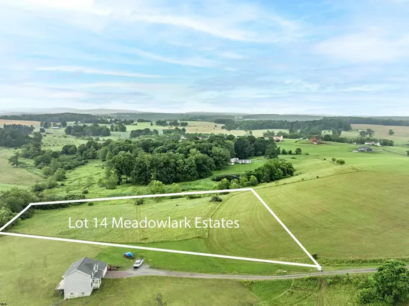 14 Meadow Lark Dr, Bruceton Mills, WV 26525
