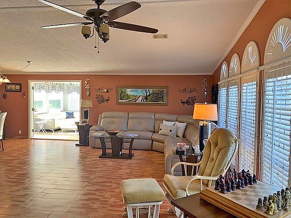 3rd image of 5111 Avenida Del Tura #5111