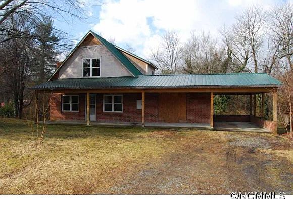 1st image of 70 Sycamore Cir