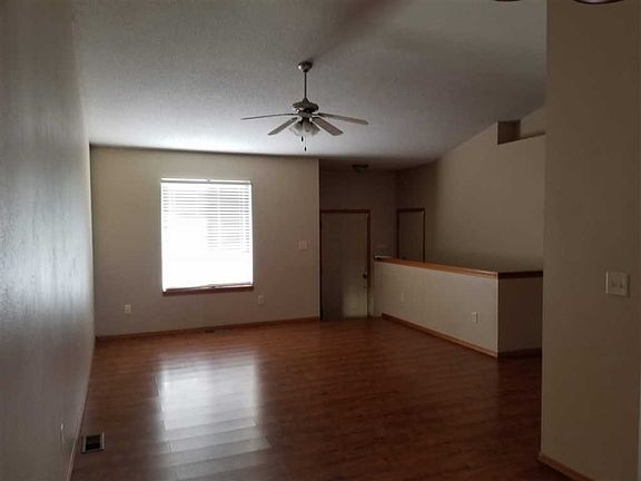 4th image of 3802 N Pepper Ridge St #3804