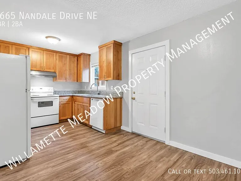 4665 Nandale Dr NE — Photo 7