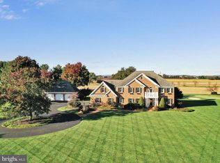 2405 Junction Rd, Manheim, PA 17545