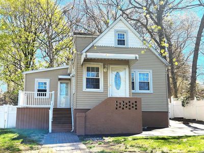 25 Cleveland Street, Nesconset, NY, 11767