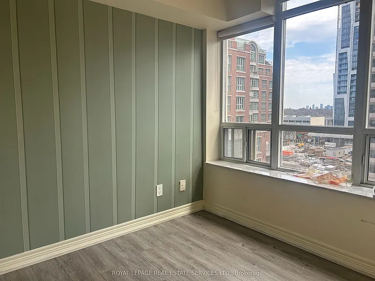 60 Saint Clair Ave W #804 — Photo 9