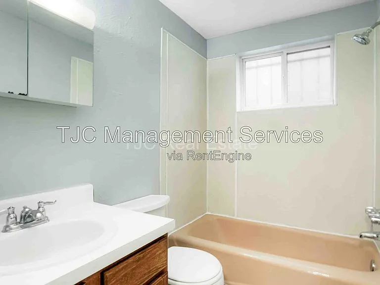 1341 N Ogden St #305 — Photo 8
