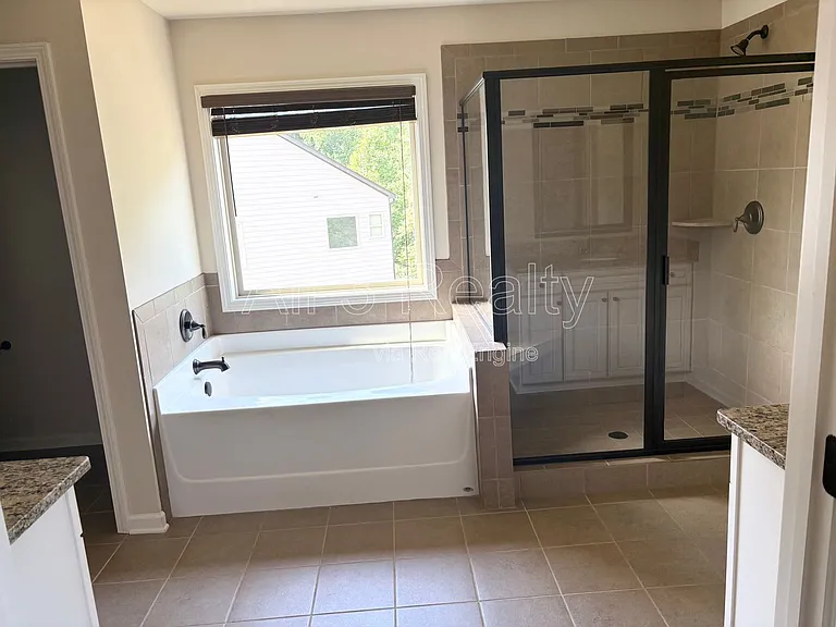3738 Valley Spring Dr — Photo 18