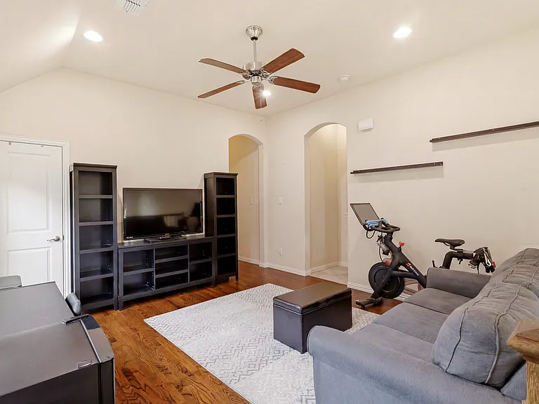 2512 Bill Moses Pkwy — Photo 10