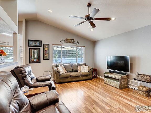 5th image of 2544 Rosemary Ln