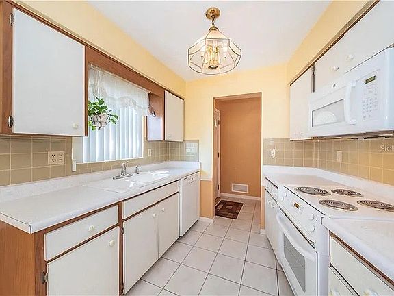 4th image of 29937 69th St N #1