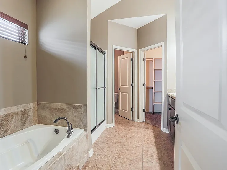 17020 Cypress St — Photo 12