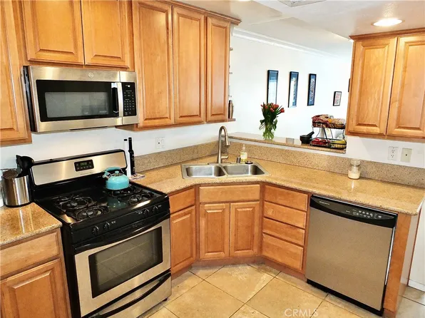 1605 E 2nd St APT 302, Long Beach, CA 90802