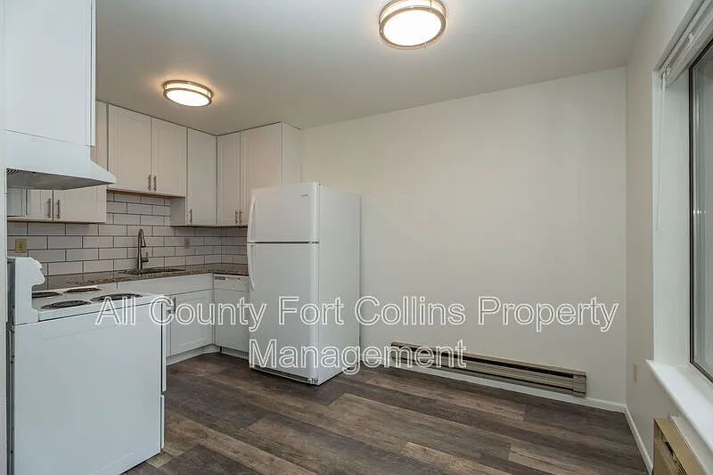 2 bed, 1.0 bath, 734 sqft, $1,475 — Photo 2