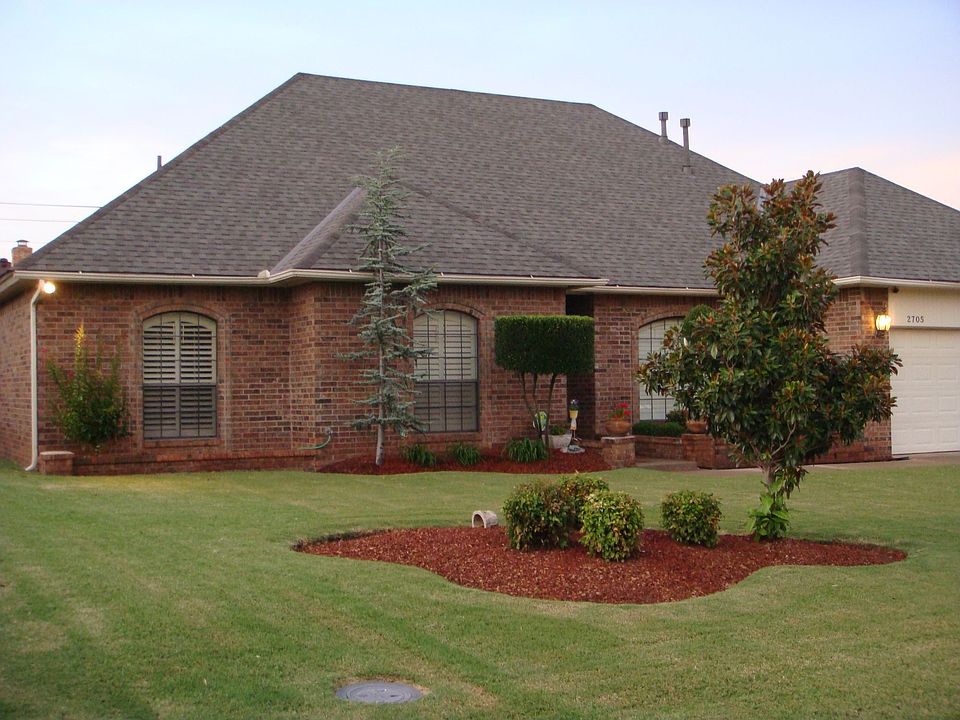 1st image of 2705 SW 112th St