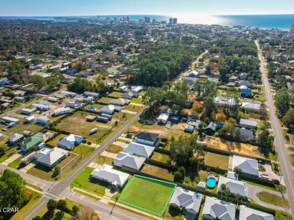 8903 Laird St, Panama City Beach, FL 32408