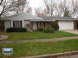 1033 E Park Ridge Ave, Appleton, WI 54911