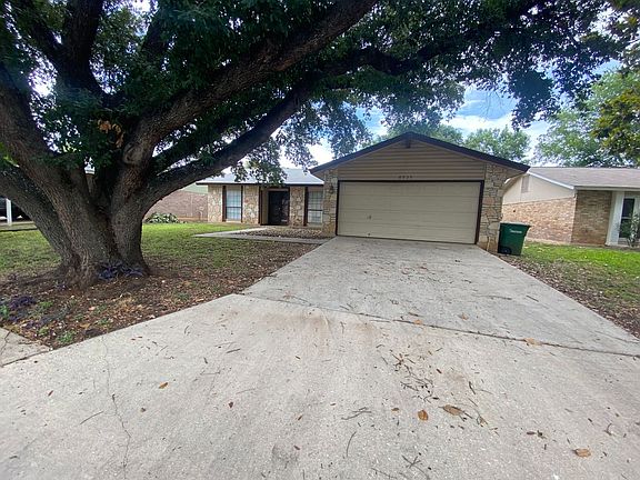 2nd image of 8939 Rich Trace St