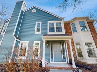 60 Woodledge Ct, Rockaway, NJ 07866