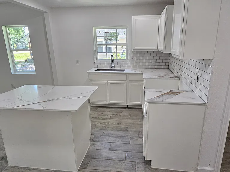8125 Easton St — Photo 31
