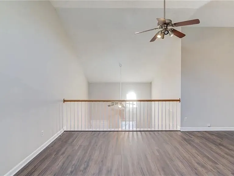 3431 Avensong Village Cir — Photo 17