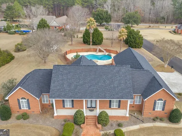 550 Masters Cir, Dublin, GA 31021