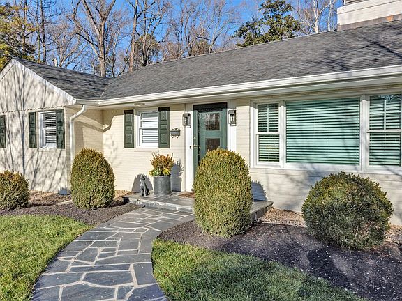5th image of 7204 Beechwood Dr
