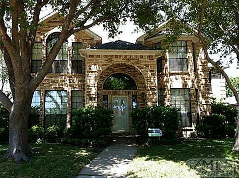 1st image of 1717 Springwood Dr