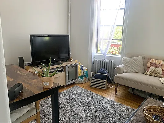 Rented by Corcoran | media 12