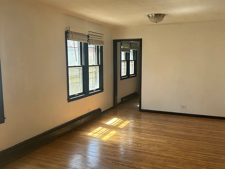 4541 Camden Ave N — Photo 3