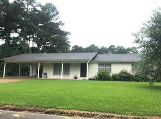 1802 S Grady St, Hope, AR 71801