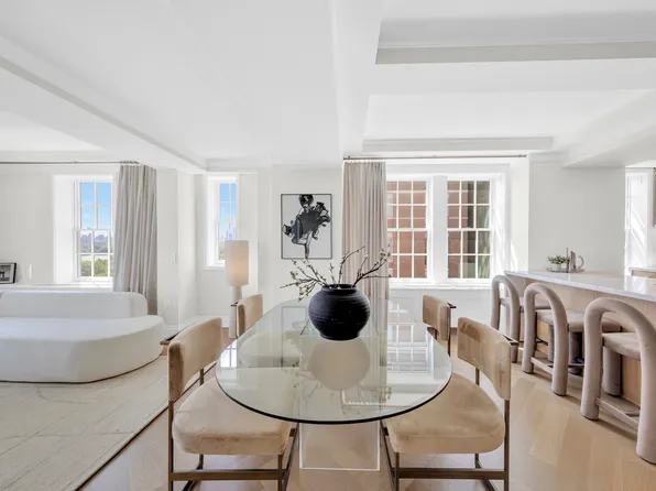 360 Central Park West image 3 of 9