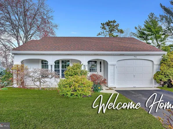 40 Cotherstone Dr, Southampton, NJ 08088